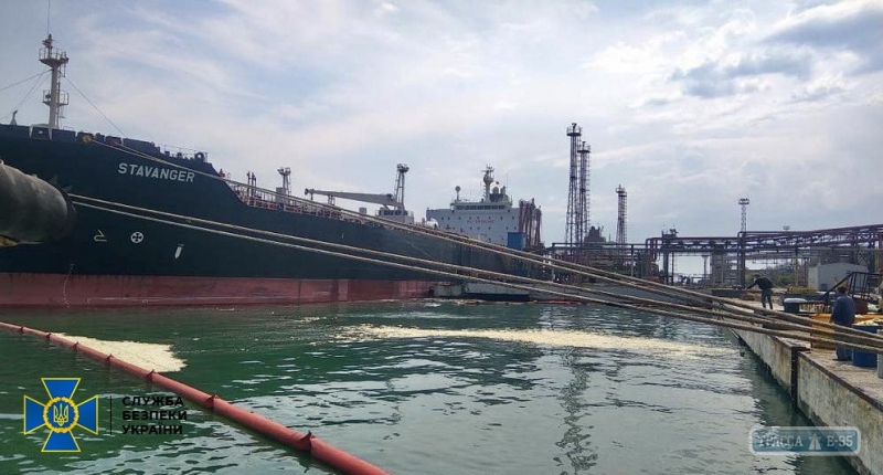 Старпом иностранного судна подозревается в загрязнении моря в Одесской области