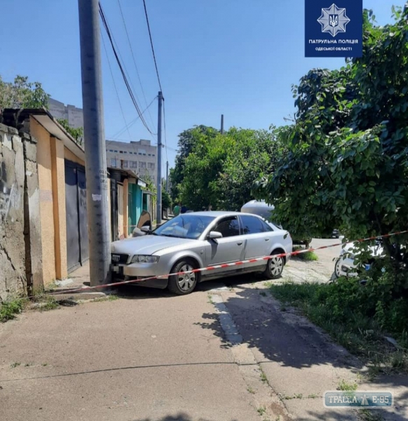 Патрульные с погоней задержали подозреваемых на Audi на поселке Котовского в Одессе (фото)