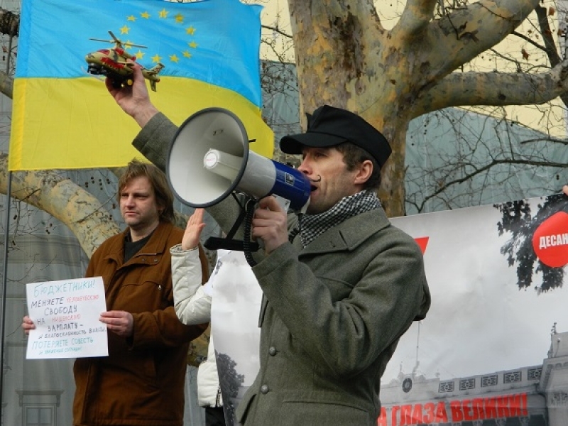 Активисты Евромайдана устроили штурм Одесской мэрии (фото)