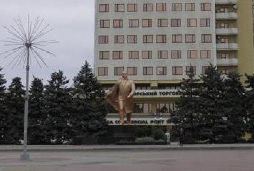 Ильичевский городской совет решил убрать памятник Ленину