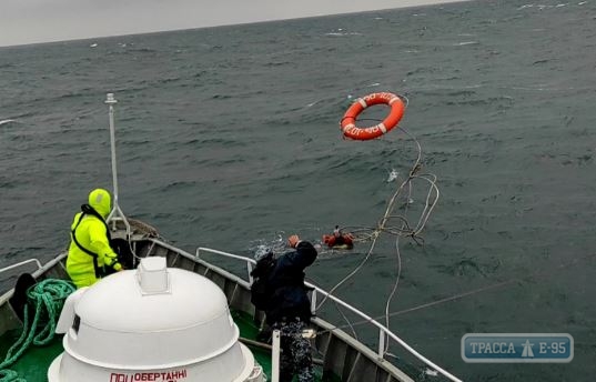 Пограничники спасли парашютиста на учениях Sea Breeze-2021. Видео