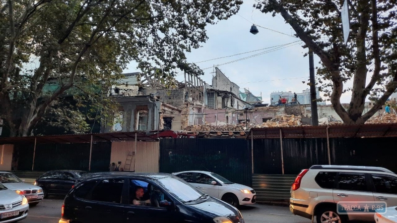 Застройщик уничтожил здание типографии Фесенко в центре Одессы