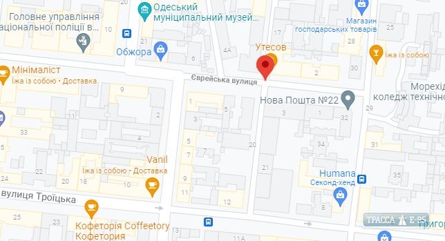 Стройка перекрыла улицу в центре Одессы на год
