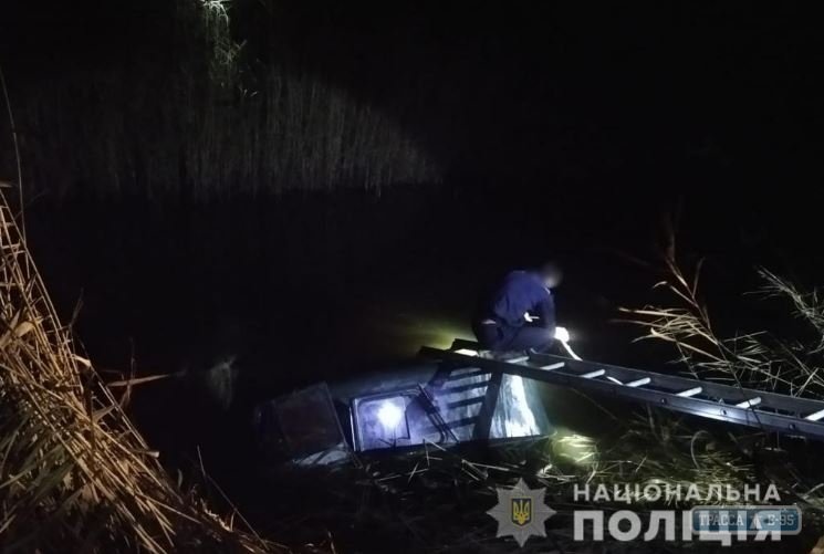 Водитель утонул в Одесской области вместе с автомобилем 