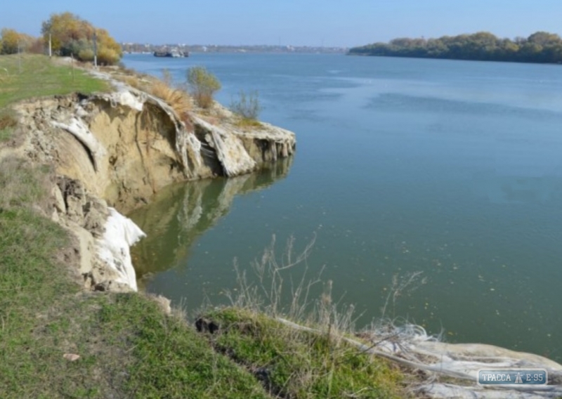 Измаил может лишиться питьевой воды, а Броска и Матроска уйти под воду: дамбе на Дунае грозит прорыв