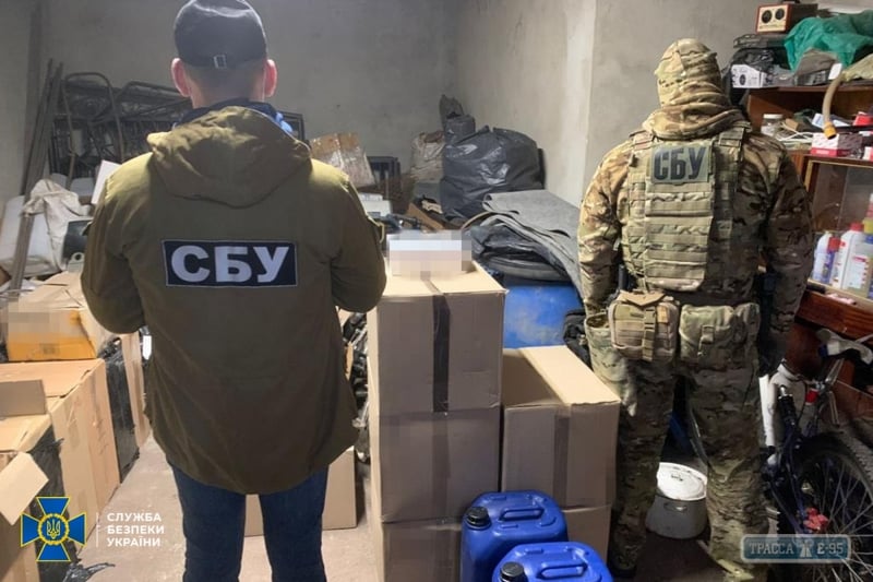 Одессит, киевлянин и жители Черниговщины наладили контрабанду стероидов в РФ с миллионными оборотами