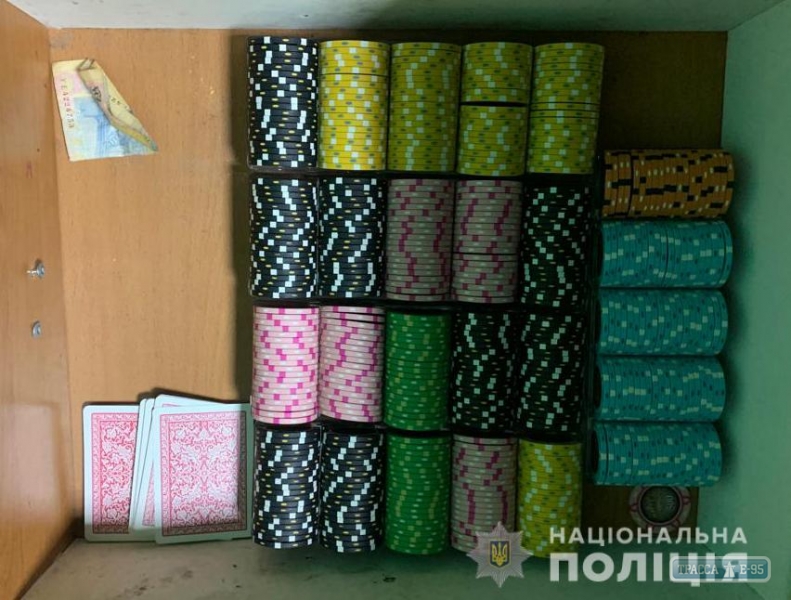 Одесские полицейские разоблачили подпольное казино на территории заброшенного завода