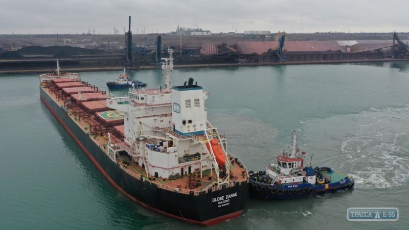 Второе судно с американским углем прибыло в порт Пивденный