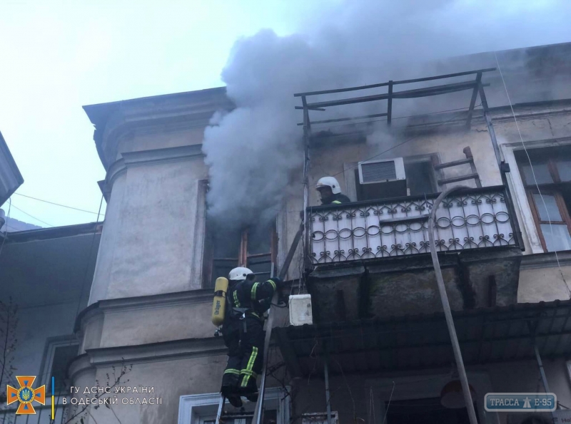 Мужчина погиб во время пожара в центре Одессы