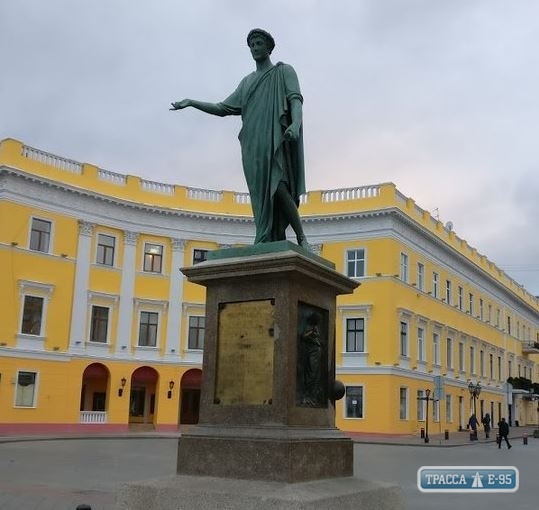 Одесский памятник Дюку де Ришелье опять «заминировали» 