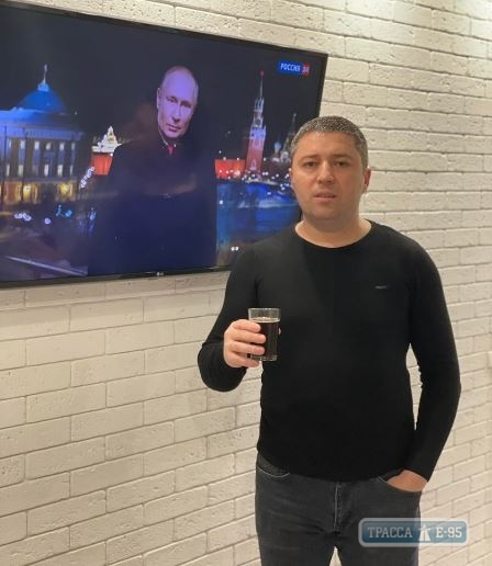 Одесский депутат пожелал «мира» в своем новогоднем обращении на фоне Путина 