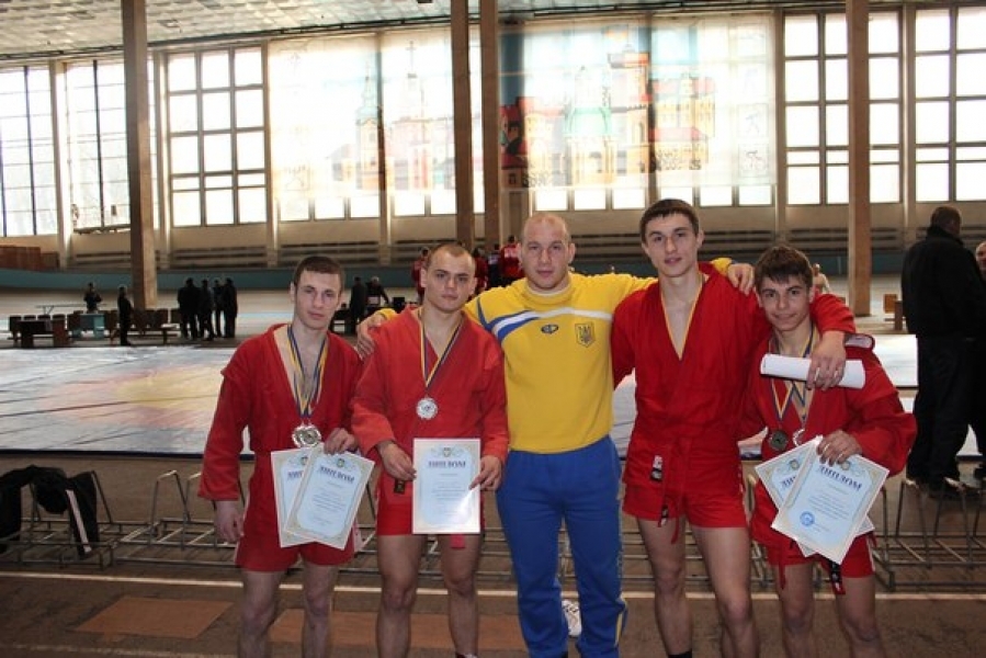 Житель Одесской области завоевал две золотые медали на чемпионате Украины по самбо