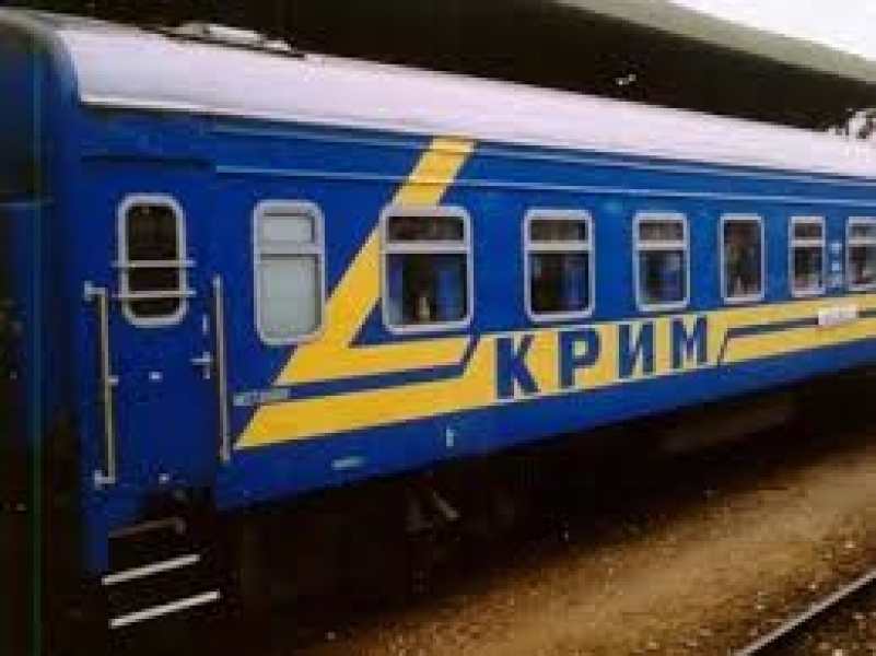 Одесская железная дорога организовала на вокзалах пункты оказания помощи беженцам из Крыма