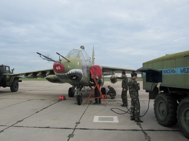 Генерал-полковник Юрий Байдак проверил воинские части Воздушных сил на юге Украины