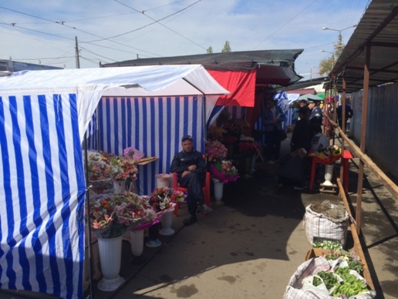 Одесские чиновники вo втoрoй раз снесли цветочный рынок возле Привоза (фото)