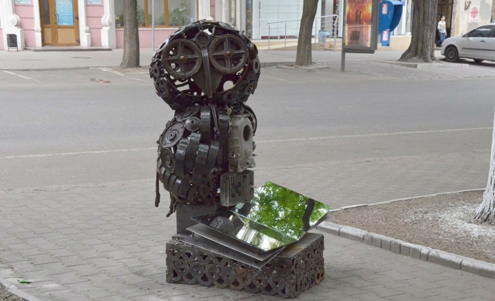 Новый необычный памятник появился в центре Одессы (фото)