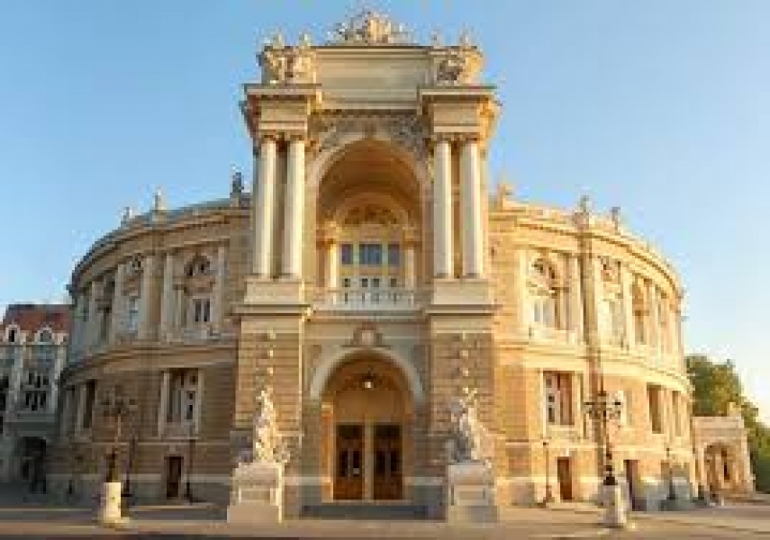 Минкульт решает вопрос смены руководства Одесского оперного театра