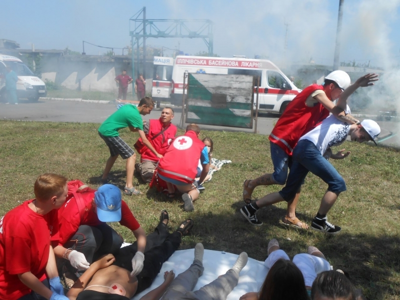 Ильичевский Красный Крест и спасатели учились противодействовать 8-балльному землетрясению (фото)