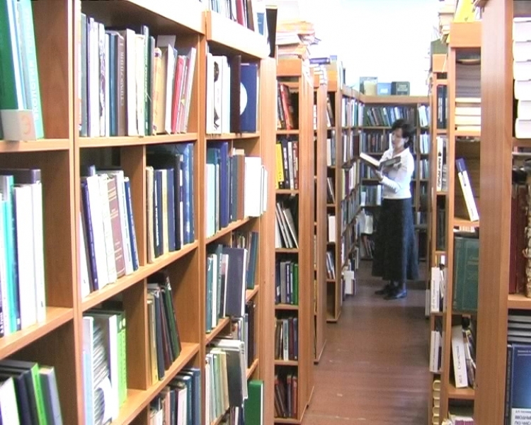 Директор библиотеки в Одессе украл крупную сумму, выделенную на ремонт заведения