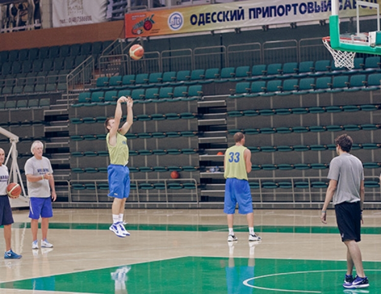 Мужская баскетбольная сборная Украины начала в Южном подготовку к отбору на Евро-2013
