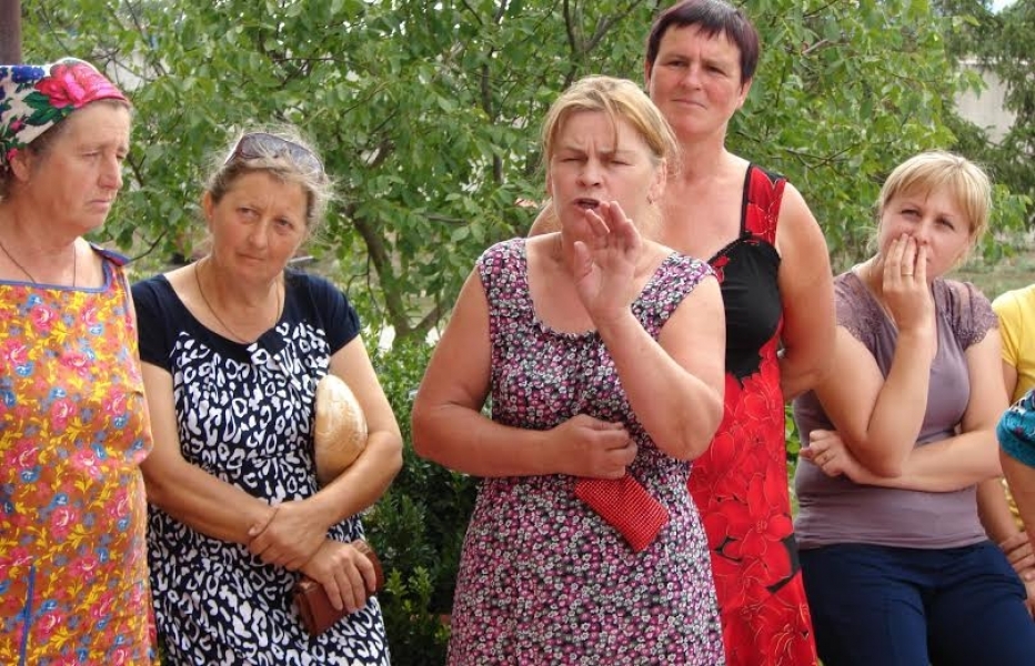 Жители села на севере Одесской области митингуют против мобилизации (фото) 
