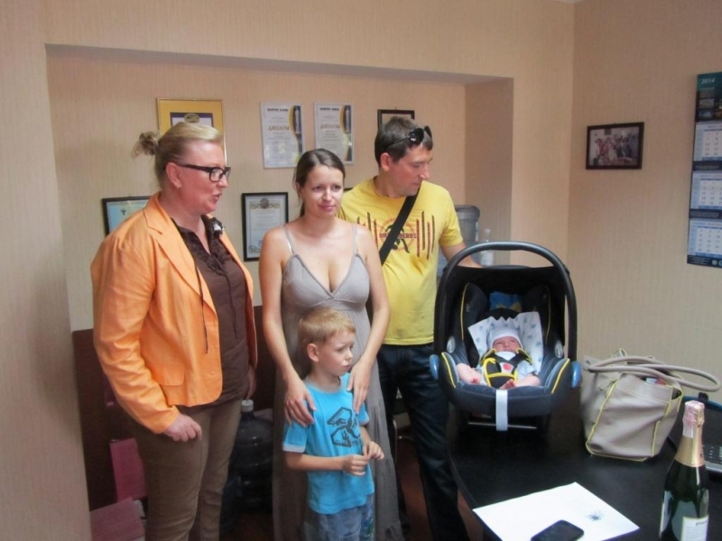Одесские врачи приняли первого ребенка, который родился у переселенцев с Донбасса (фото)