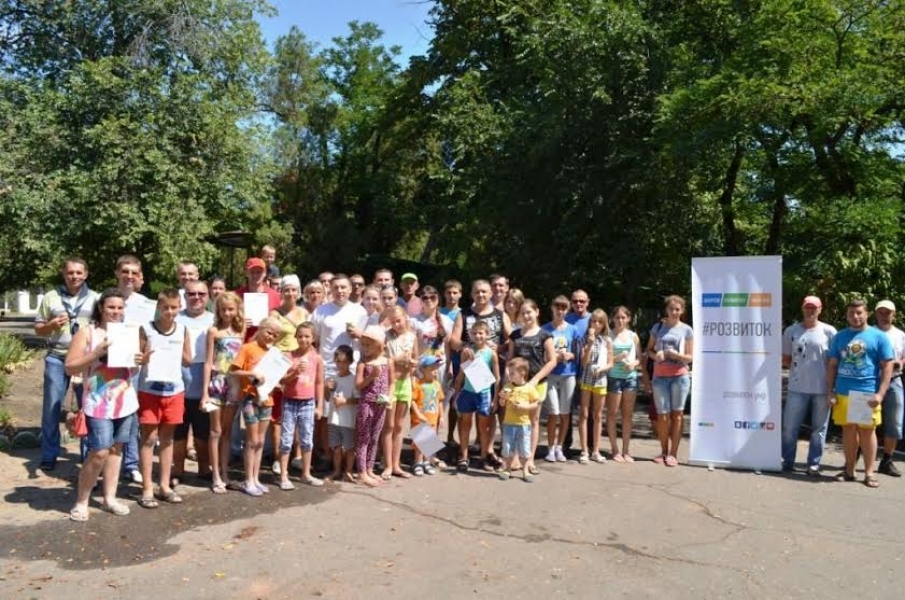 Партия развития устроила субботник в старейшем парке Белгорода-Днестровского (фото)