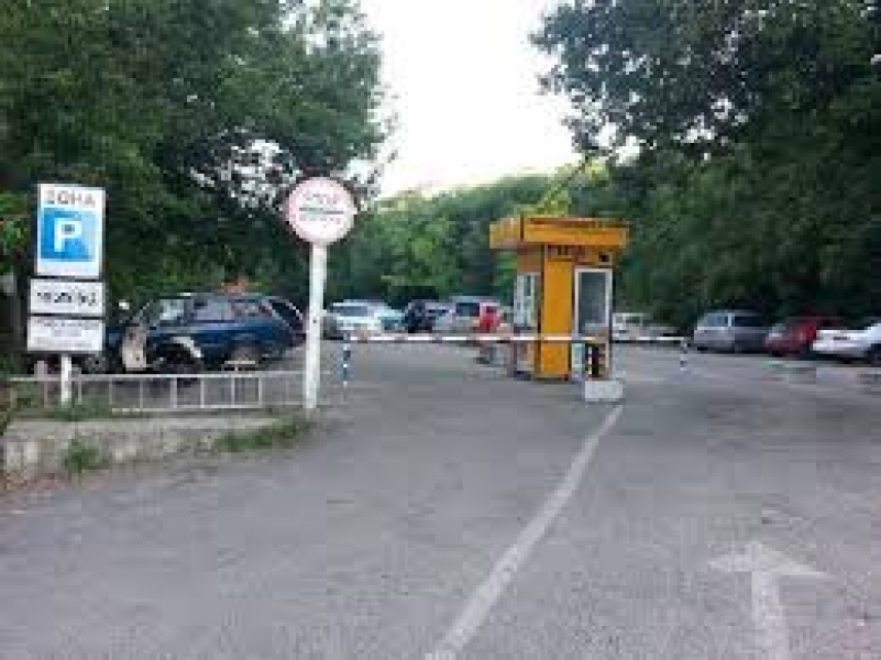 Суд отменил плату за парковку в Одессе
