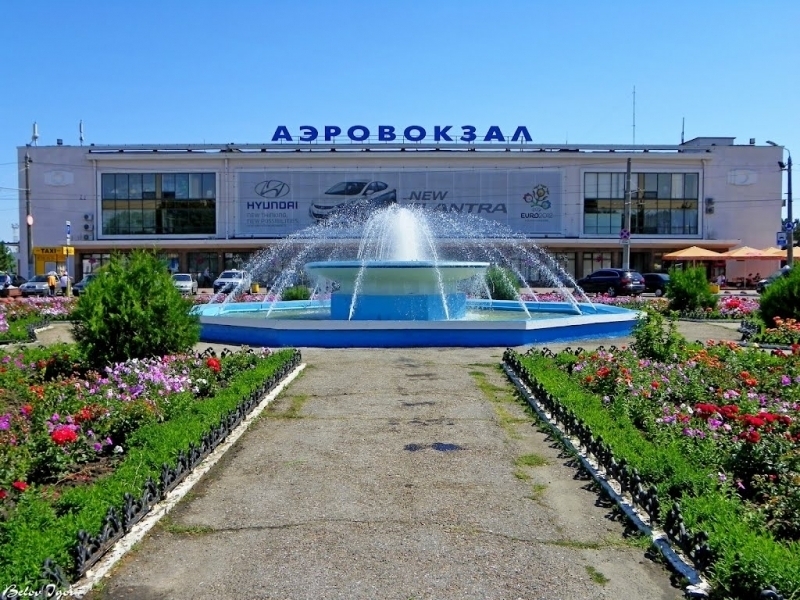 Депутаты Одесского горсовета пока решили не забирать аэропорт у частного инвестора