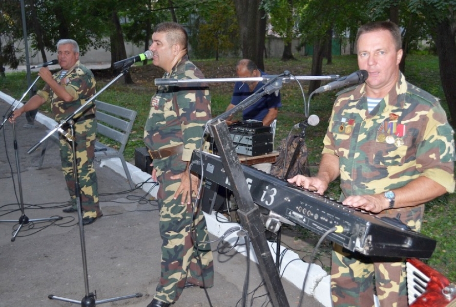 Ветераны войны в Афганистане устроили концерт для поддержки военных в Одесском госпитале