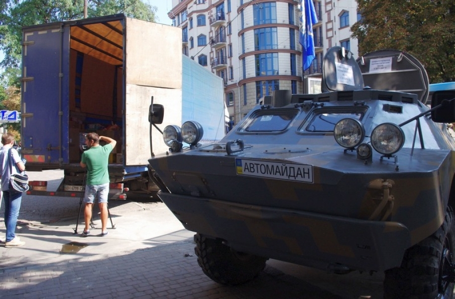Одесские активисты собрали 5 тонн помощи для 28-й мехбригады (фото)