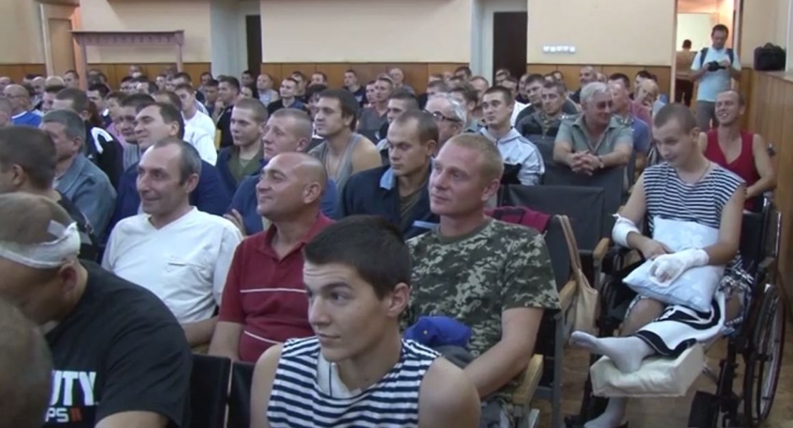 Одесские артисты устроили концерт для раненых военных (видео)