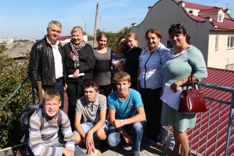 Нардеп Светлана Фабрикант навестила многодетную семью переселенцев в Одессе