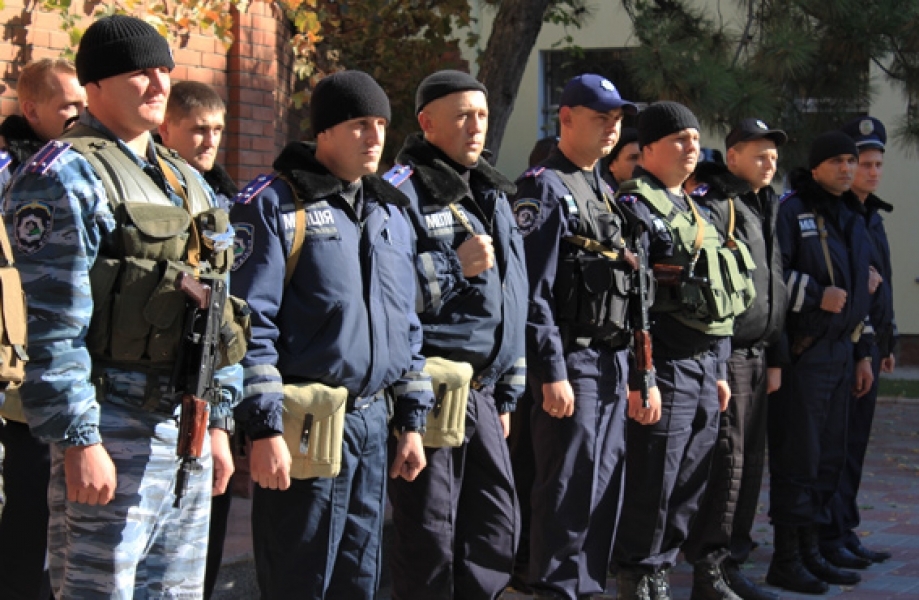 Отряд одесских транспортных милиционеров отправился в зону АТО, чтобы заменить своих коллег (фото)