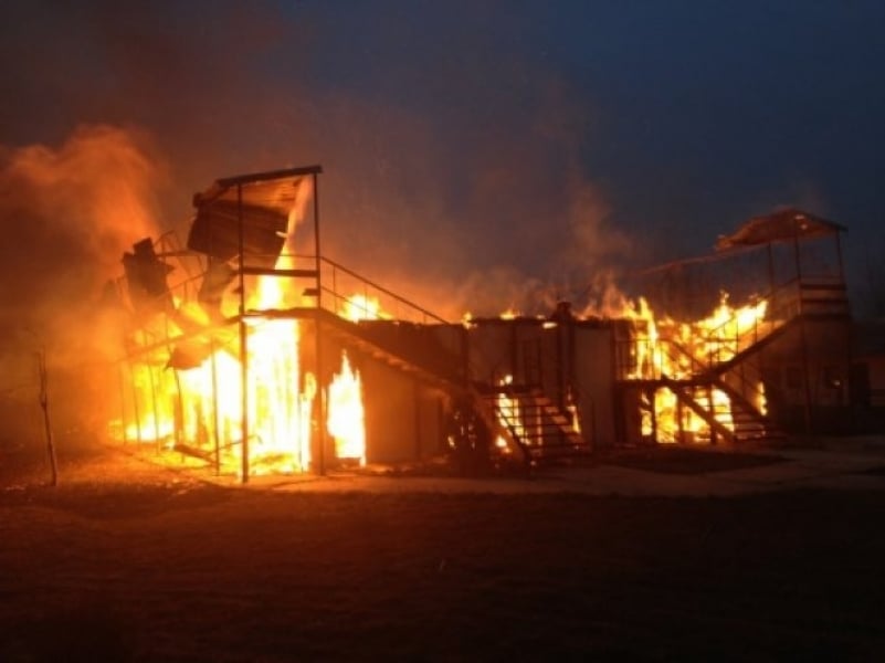 В Одесской области неизвестные сожгли две базы отдыха 