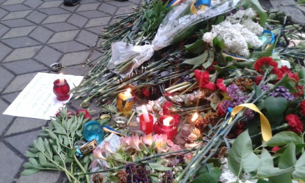 Траурная акция на Куликовом поле Одессы в память о трагических событиях 2 мая началась с опозданием