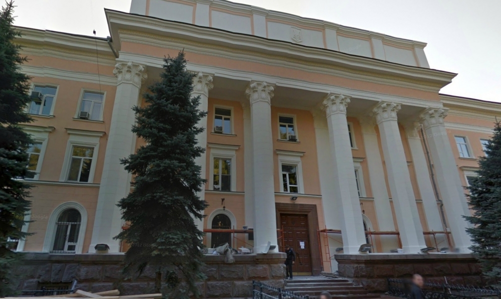 Здание СБУ в Одессе может вновь из персикового стать серым