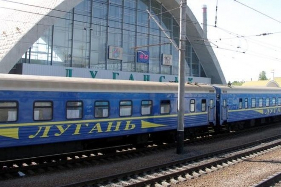Поезд Луганск – Одесса задержался из-за обстрела 