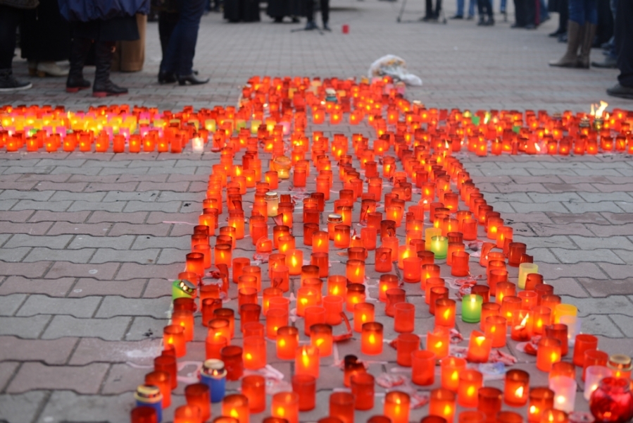 Одесситы почтили память жертв голодомора (фото)