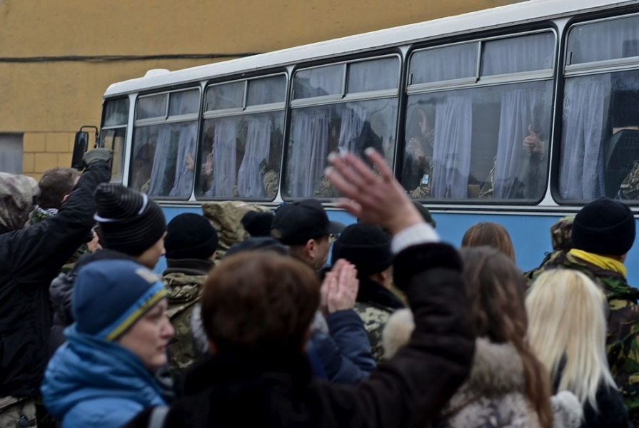 Одесситы провели морпехов из Крыма в зону АТО (фото)