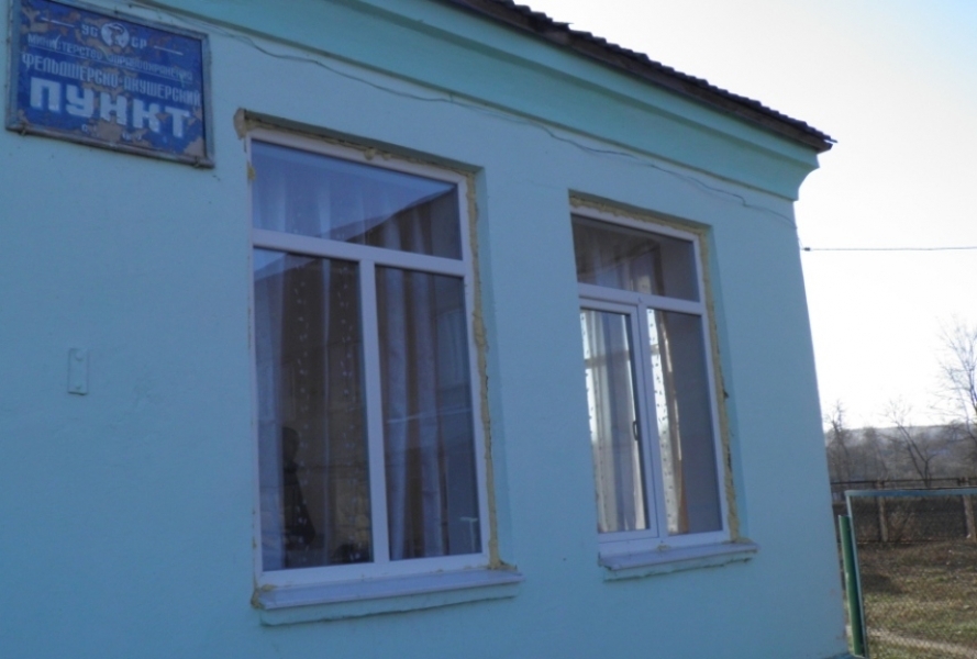 Фонд Фурсина установил новые окна в сельском ФАПе Любашевского района Одесщины
