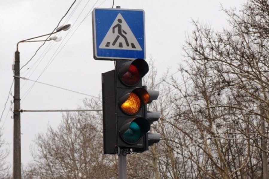 Коммунальщики просят сообщать о неработающих светофорах в Одессе