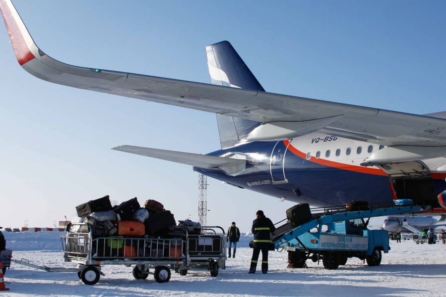 Одесский аэропорт восстановил работу после снежной бури