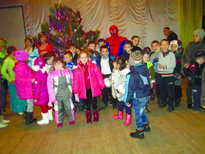 Благотворительный Фонд Фурсина подарил новогодние празднества восьми тысячам детей Одесской области 