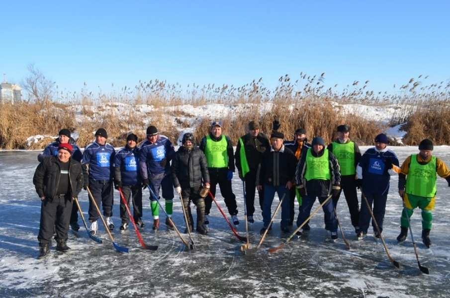 Кубок Измаила по хоккею прошел в Рождество на замерзшем озере (фото)