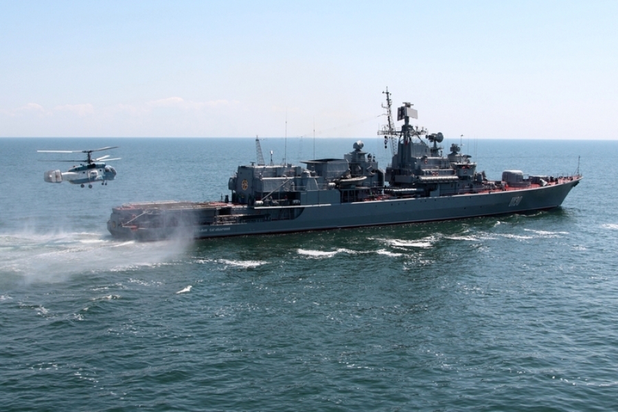 Порошенко отказался от планов переводить флот из Одессы в Николаев