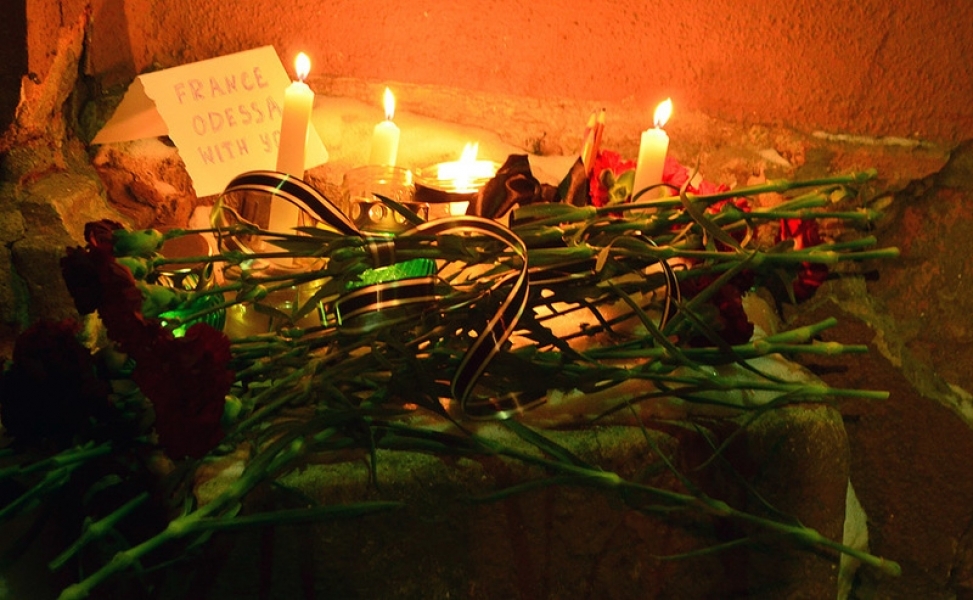 Одесситы выражают соболезнования французам в связи с терактом в Париже