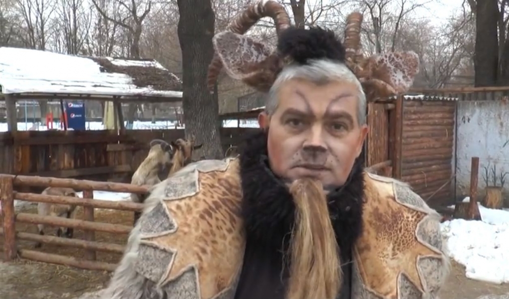 Директор Одесского зоопарка снялся в клипе в образе козла (видео)