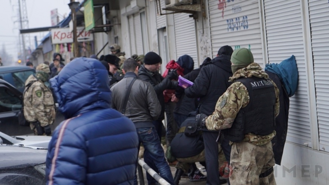 Милиция задержала трех преступников со взрывчаткой в Одессе (фото)