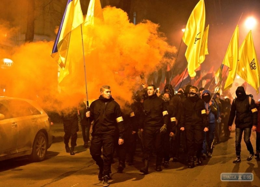 В Одессе состоялся факельный марш памяти Героев Крут (фото)